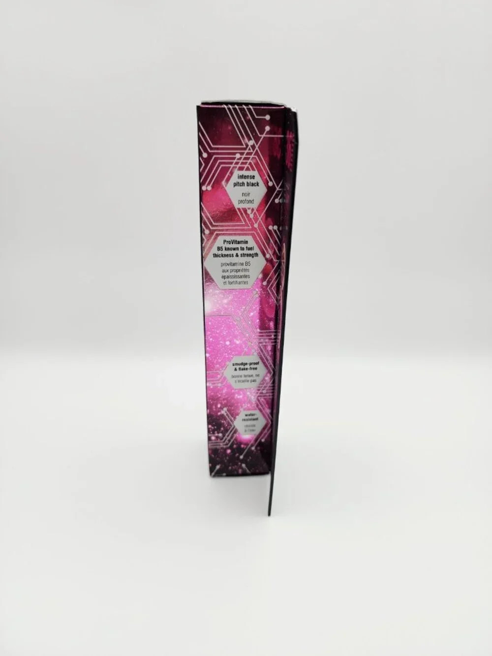 Benefit brand cosmeticsmodel